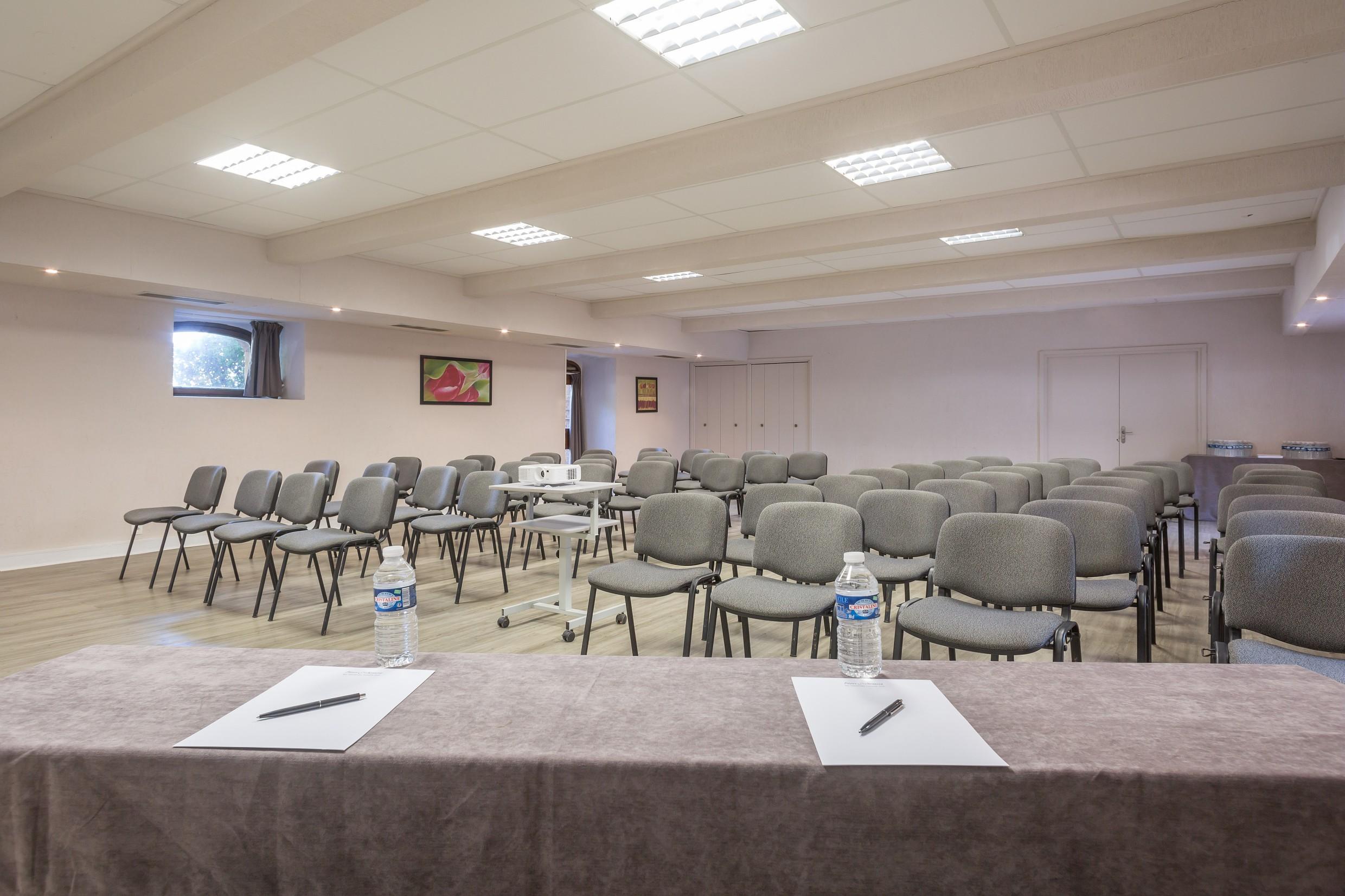 Sowell Hotels Ardeche Grospierres Zewnętrze zdjęcie
